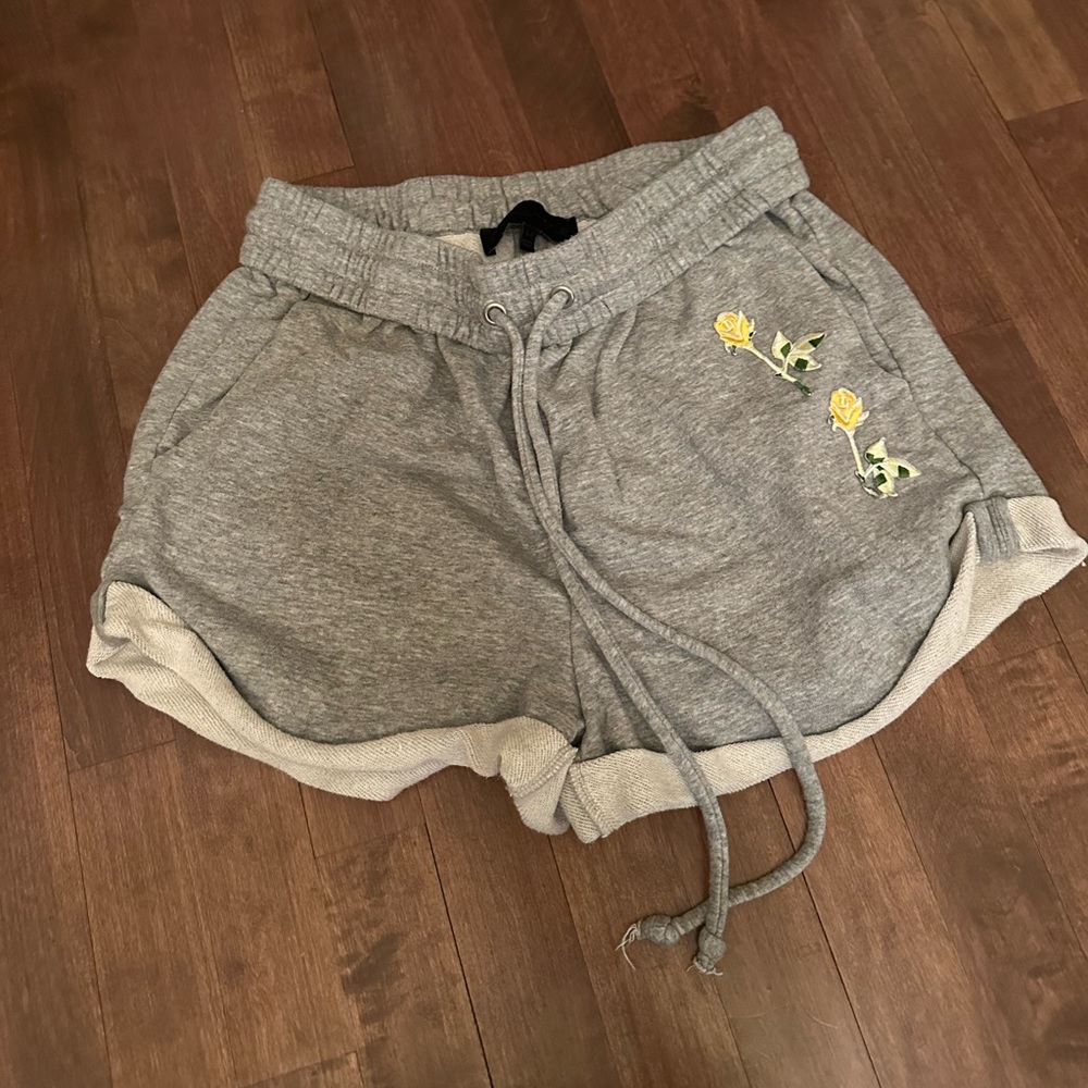 Kendall and Kylie Sweat-shorts